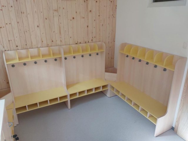 Garderobe za vrtce 003