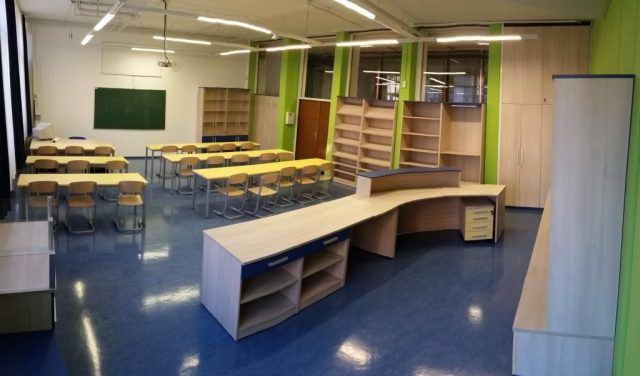 Pohištvo za specializirane učilnice srednjih šol 003
