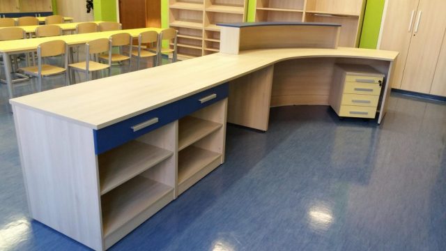 Pohištvo za specializirane učilnice srednjih šol 007