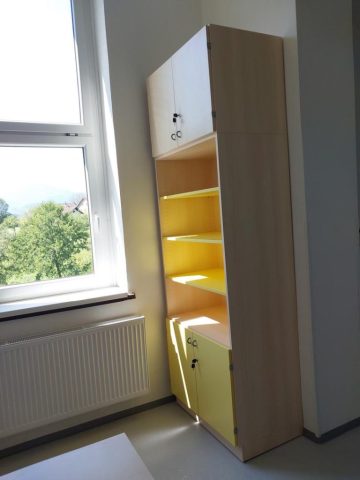 Šolska omara 007